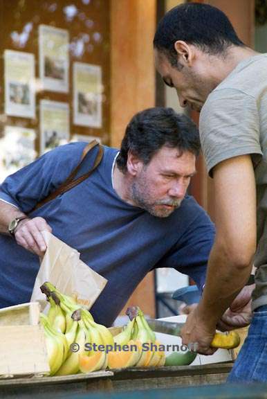 produce seller 3 graphic